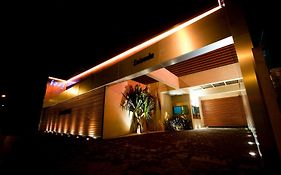 Izzi Motel